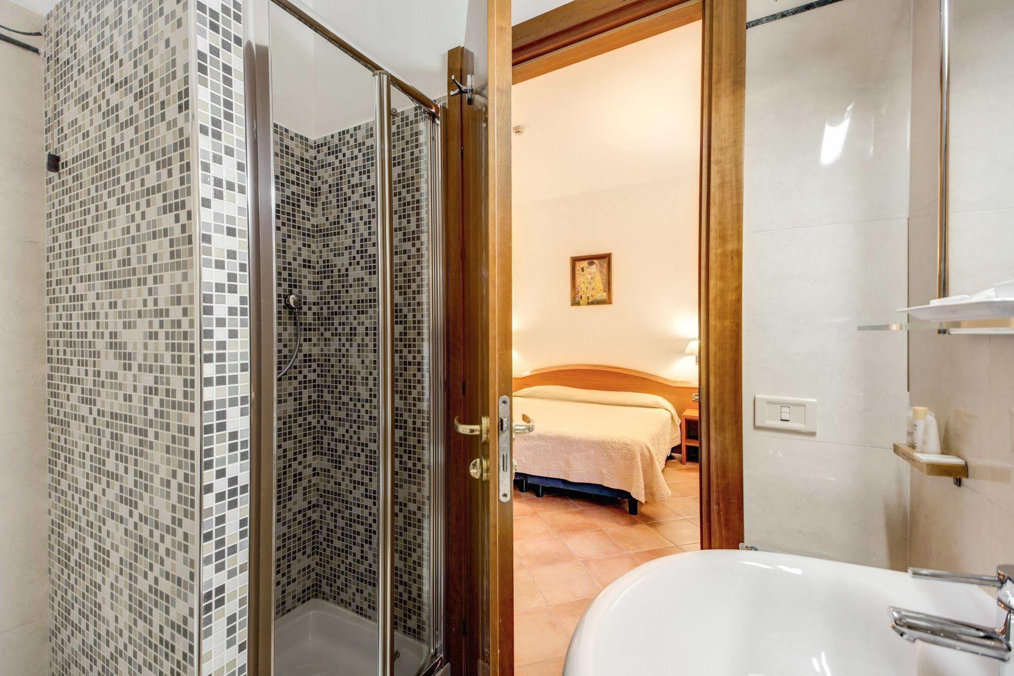 Gea Di Vulcano 3* Roma
