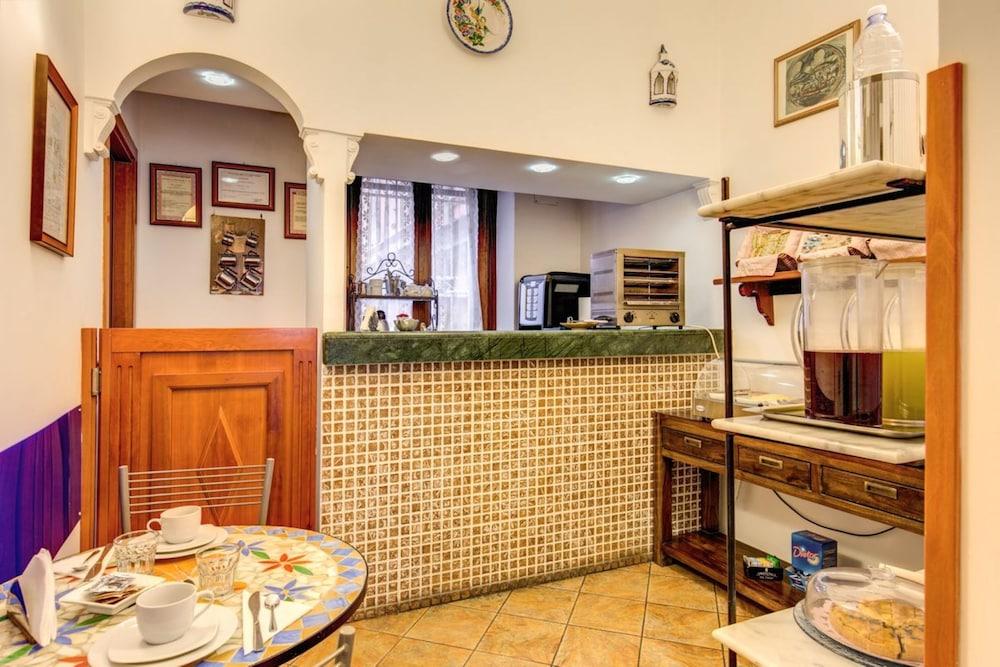 Gea Di Vulcano Hotel Roma