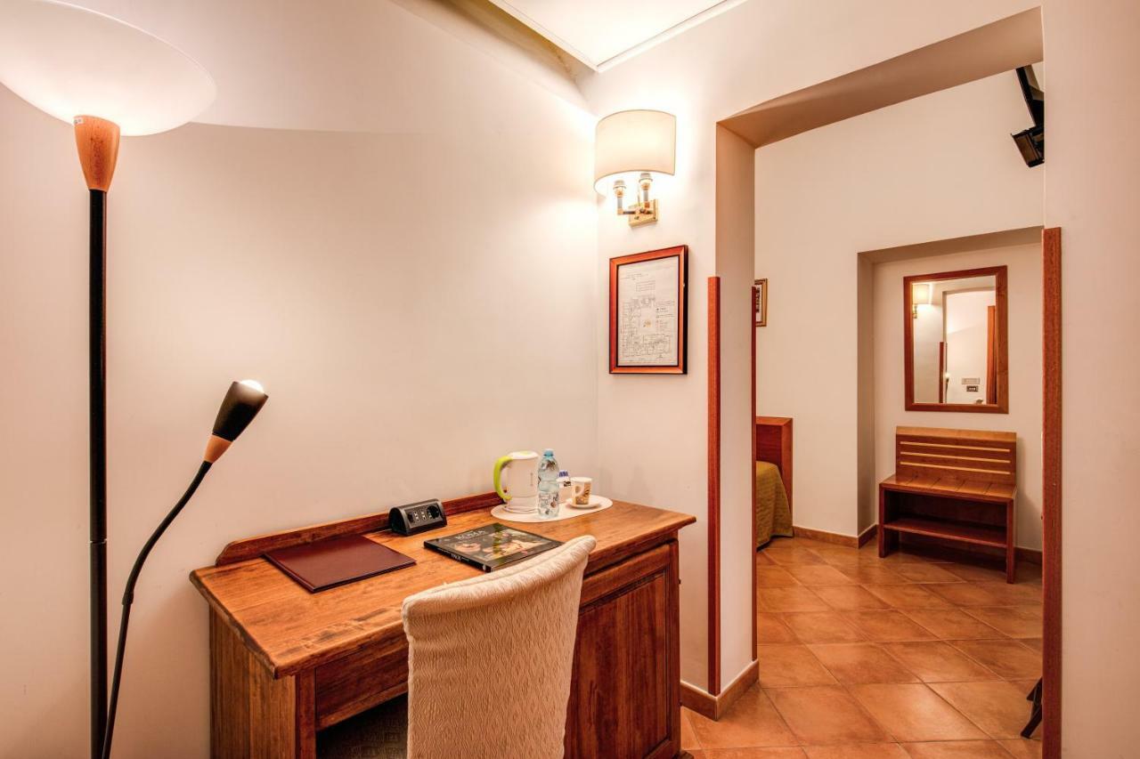 Gea Di Vulcano Hotel Roma
