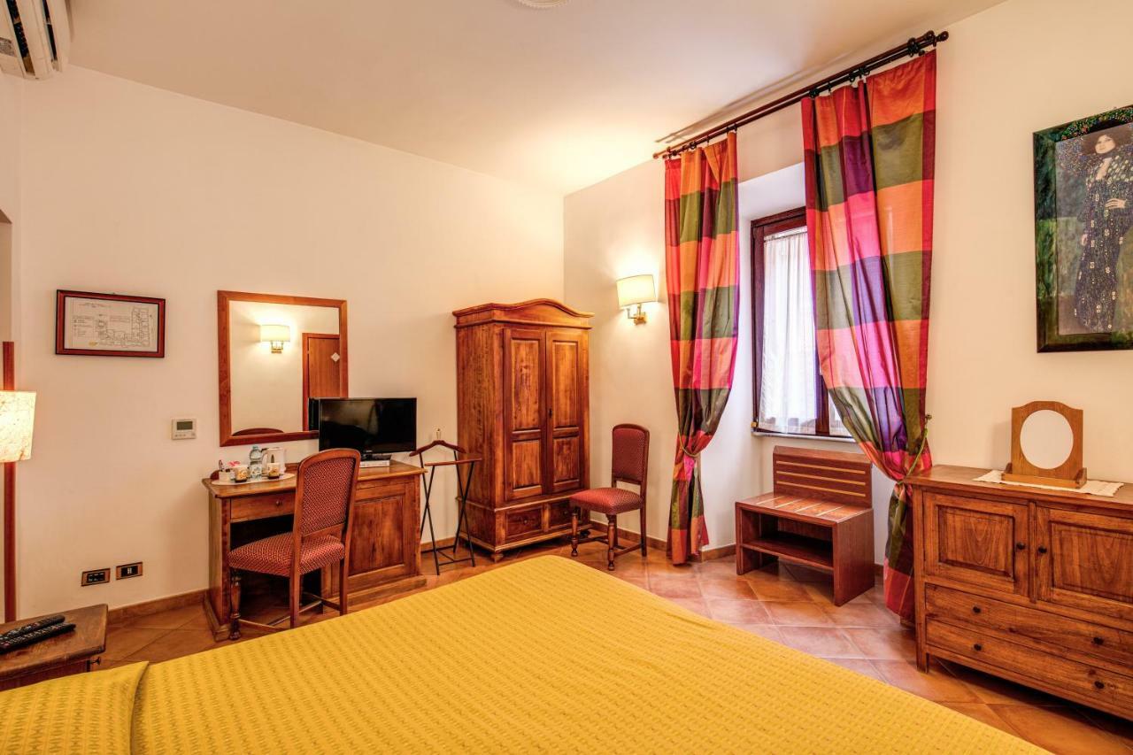 Gea Di Vulcano 3* Roma